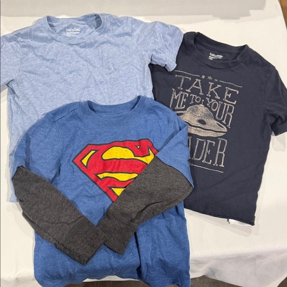 GAP Other - 3 t-shirts. Size 3 years.